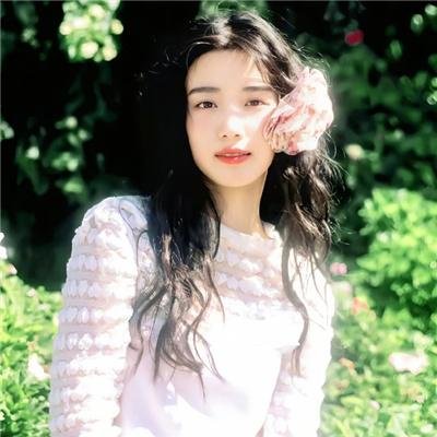 鱼跃在花见